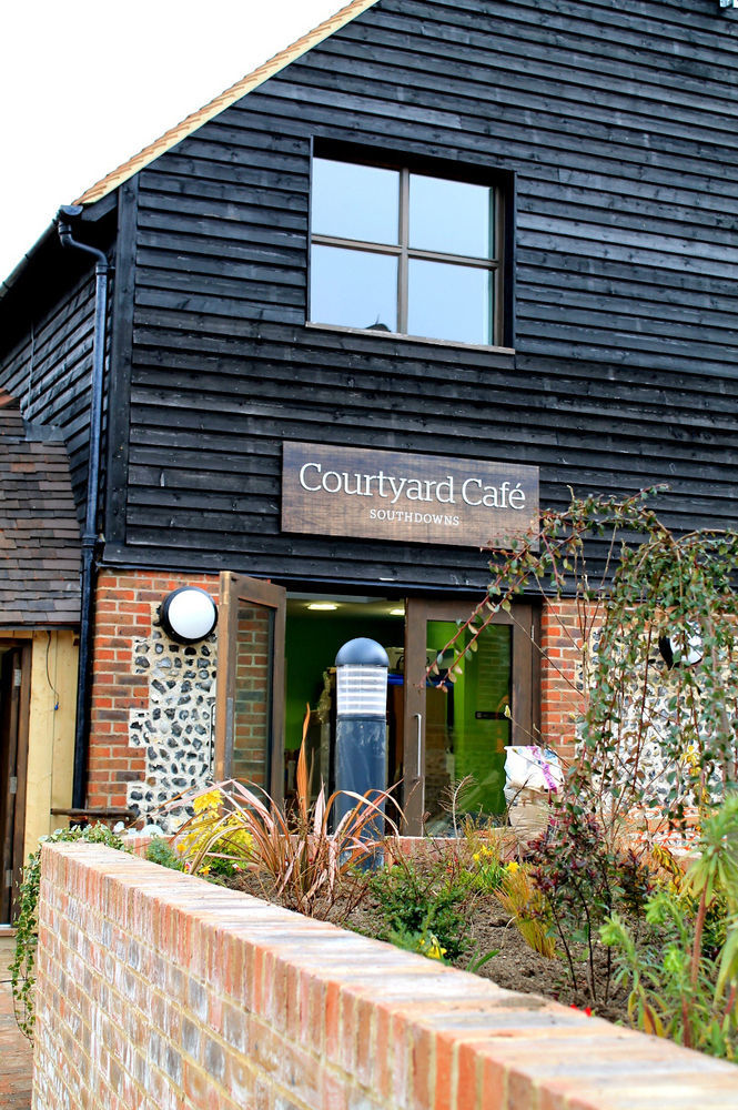 Yha South Downs Hostel Lewes Exterior photo