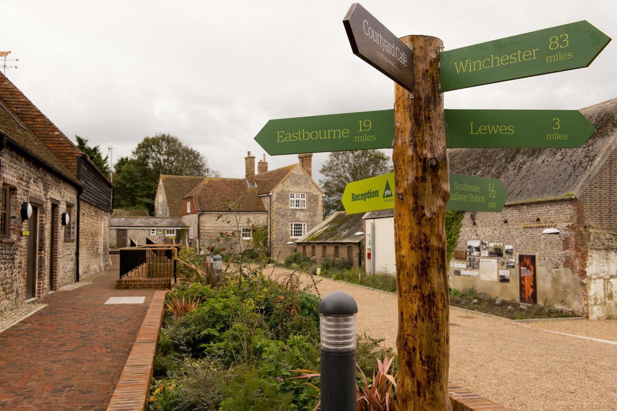 Yha South Downs Hostel Lewes Exterior photo