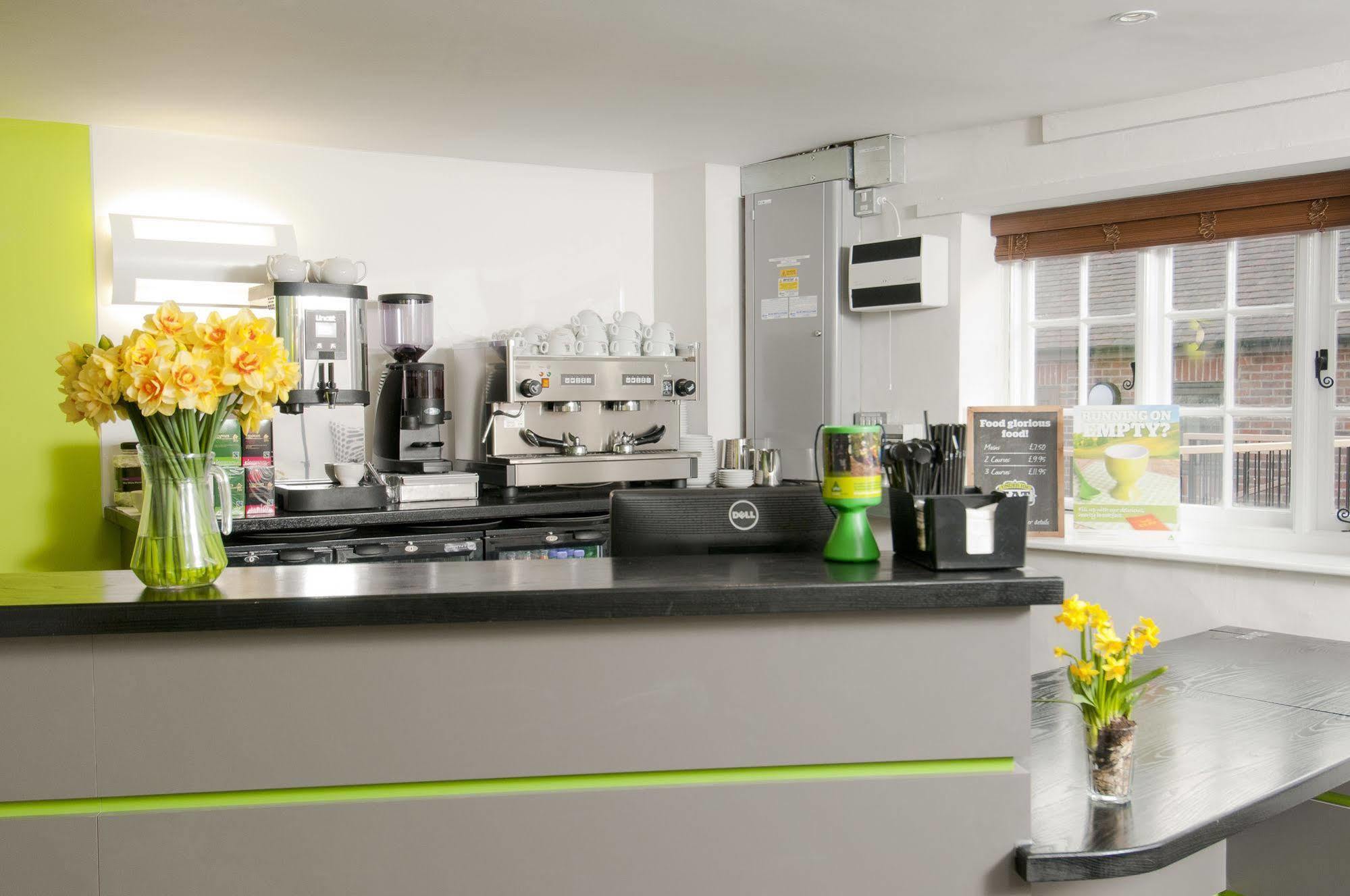 Yha South Downs Hostel Lewes Exterior photo
